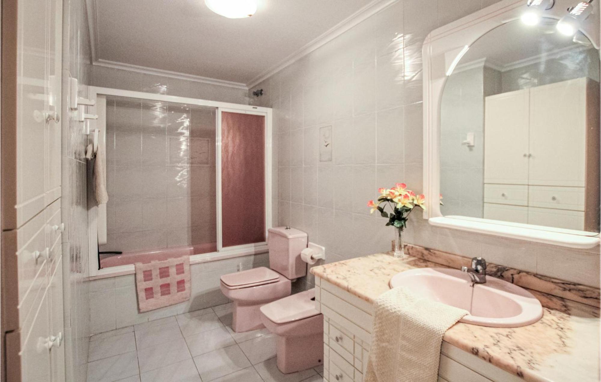 Beautiful Apartment In Santa Pola With Wifi المظهر الخارجي الصورة
